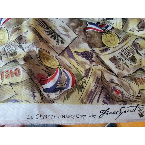 Le Chateau a Nacy original for free spirit fabric red white and blue medals 5 yd - Picture 5 of 6